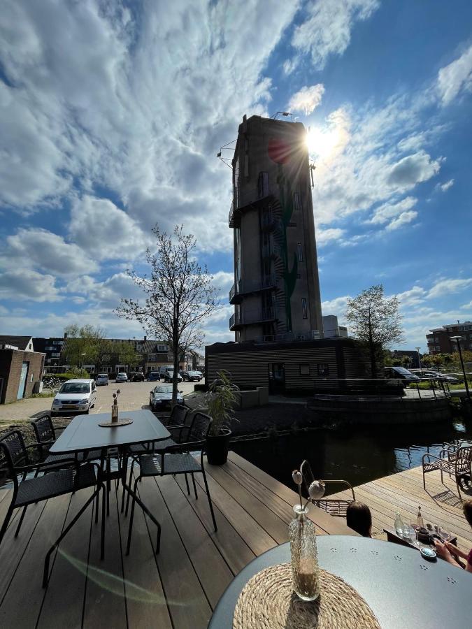 B&B De Tulpentoren Roelofarendsveen 外观 照片